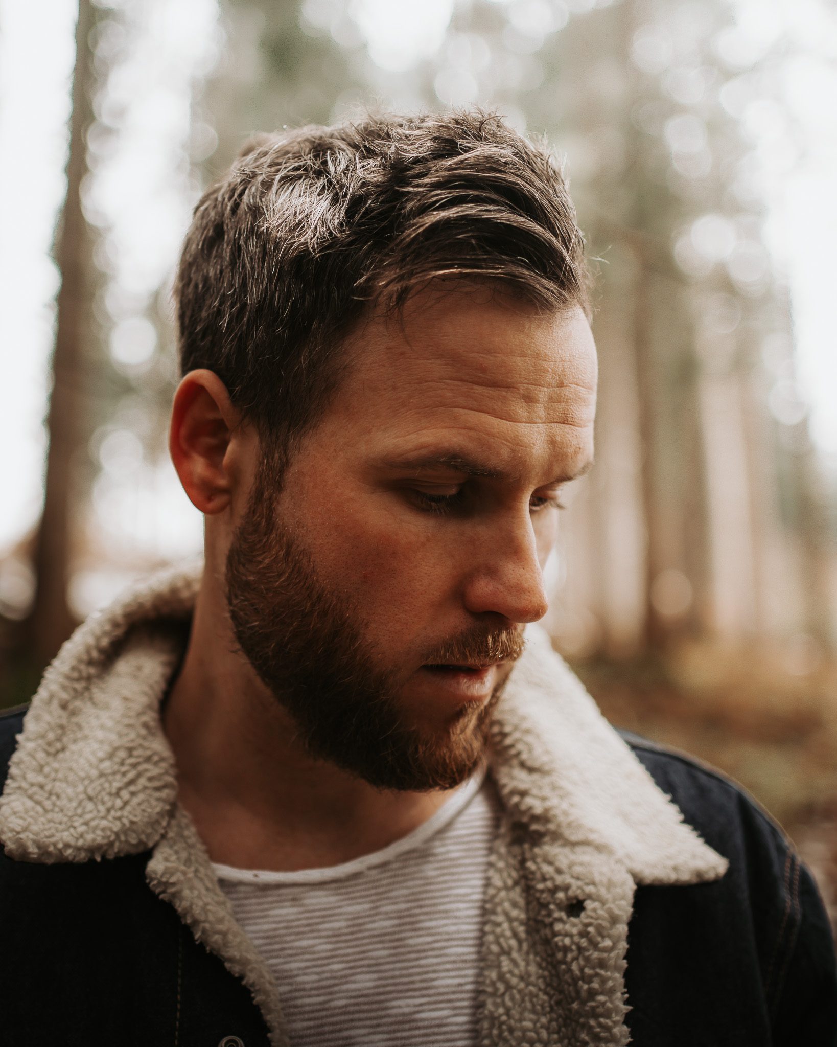 Chris Schwaiger auf Expedition in der Wildnis